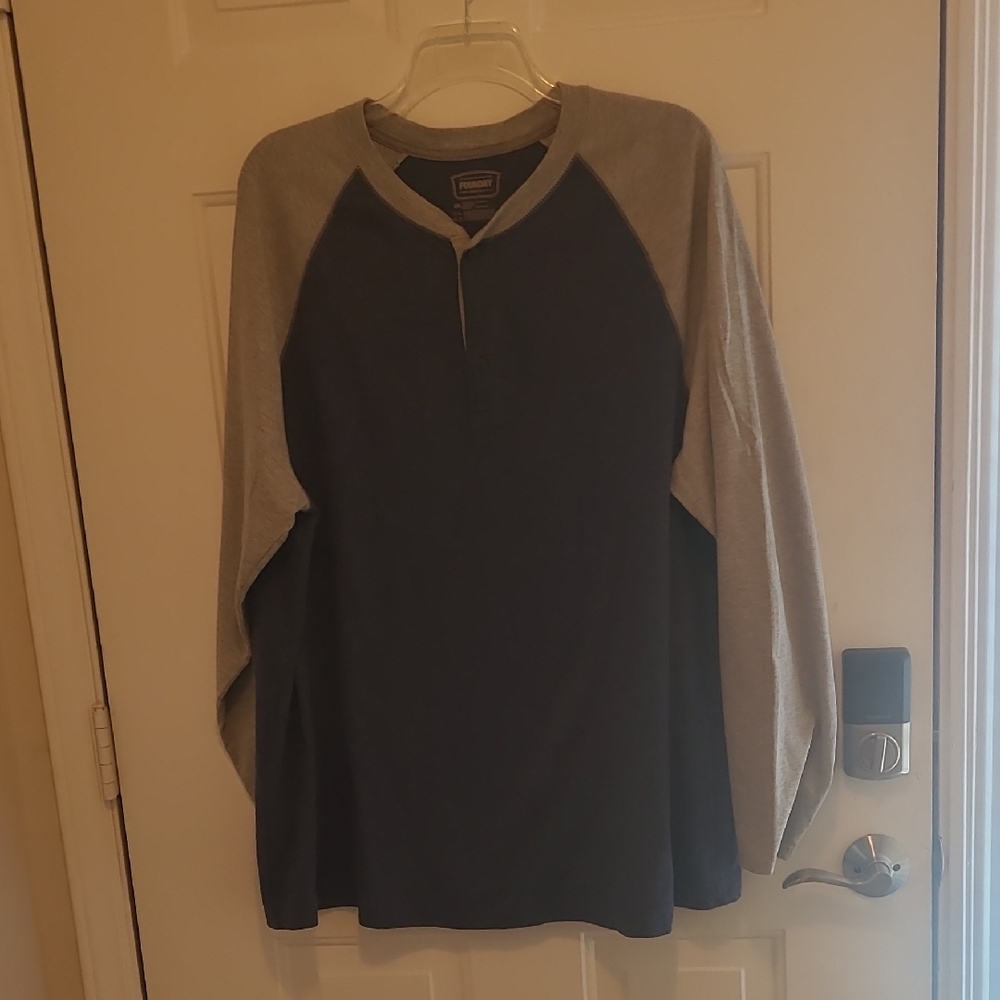 The Foundry Supply Co. Gray and Black Long Sleeve Shirt